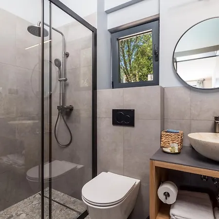 Perunika Mošćenička Draga