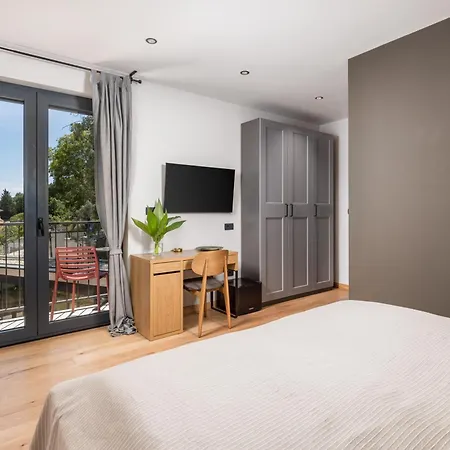 Frühstückspension Perunika 4*