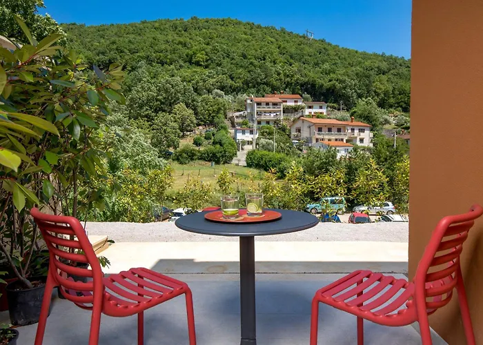 Perunika Mošćenička Draga