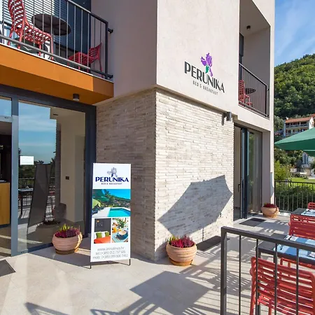 Perunika Bed & Breakfast 4*