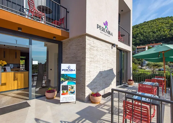 Perunika Bed & Breakfast 4*