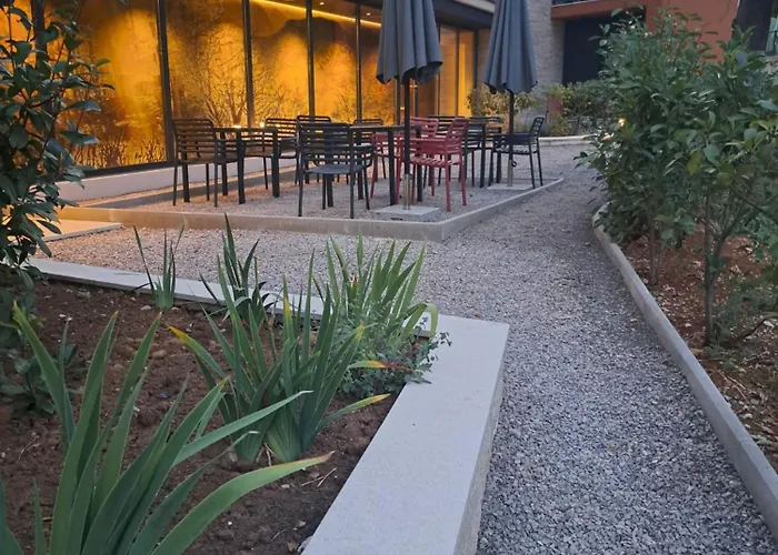 Bed & Breakfast Perunika 4*